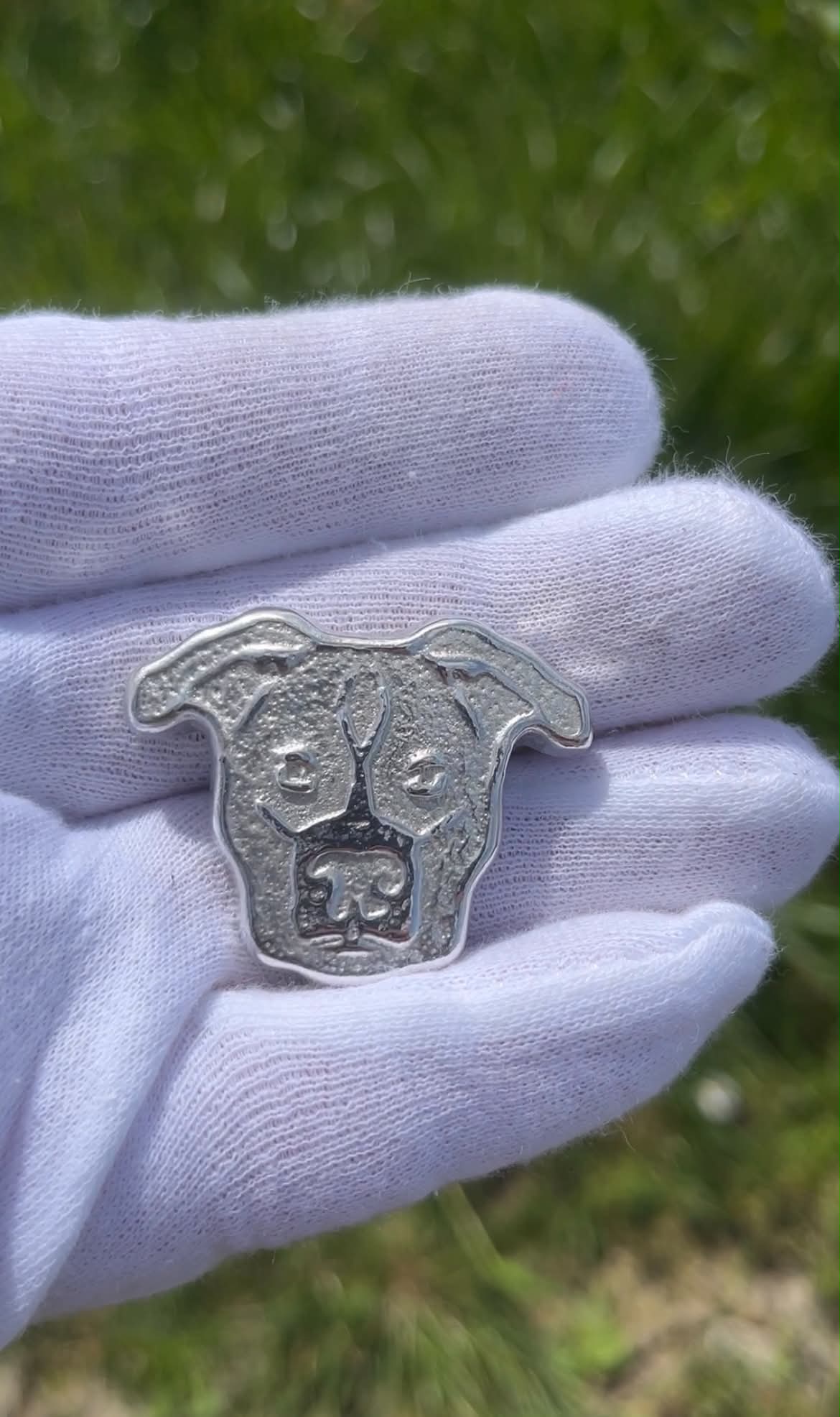 999fs 2ozt Staffy Head, collectable, investment hand poured silver bar