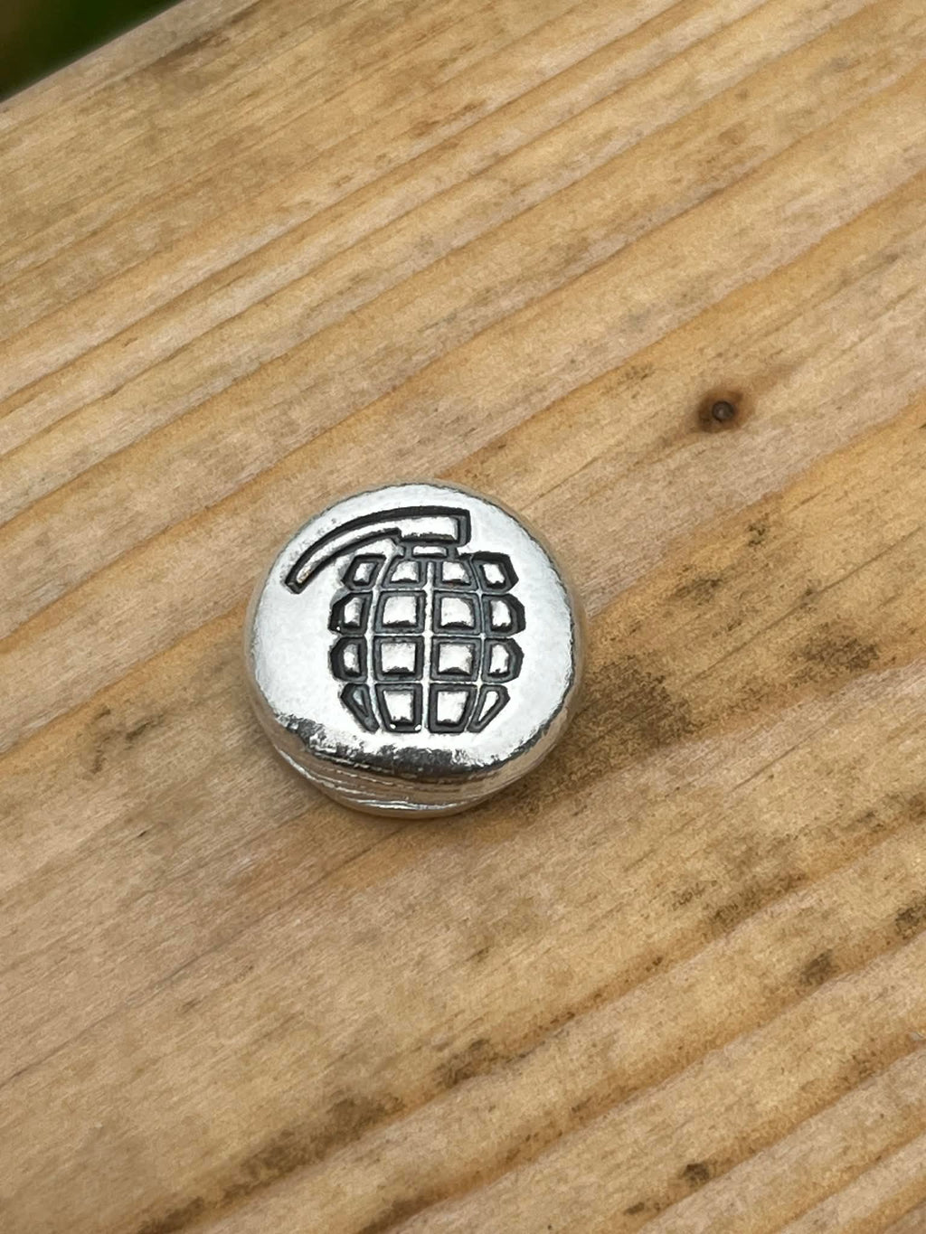10g 999 Fine Silver 'Grenade' Silver Round Novelty Collectable Investment Silver