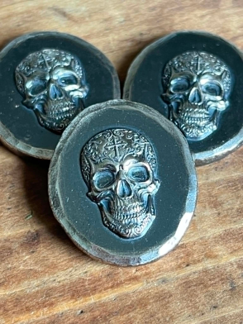 999 Fine Silver 1ozt Hand poured Baroque Style Skull